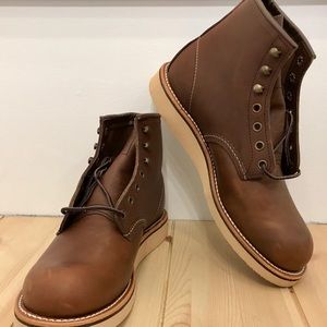 *NEVER WORN* Red wing boot - The rover 6in